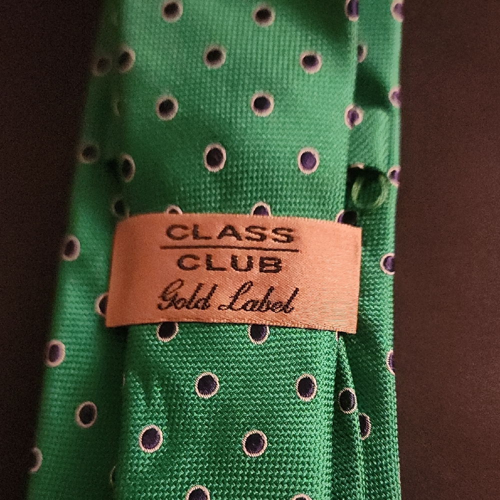 Class Club Green Polka Dot Tie